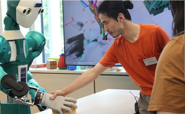 How Geometric Informatics Impacts Robotics